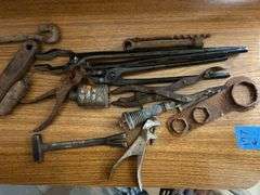 Collection of Hand Tools & Grinders