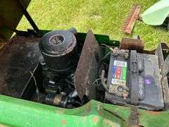 JD 317 Lawn Tractor