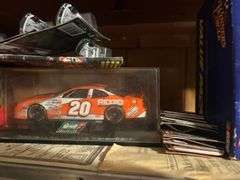 NASCAR Collectibles - 1:64 & 1:24 Scale Cars