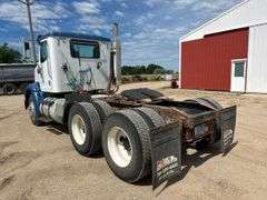 2001 IH 9100 Day Cab Semi Truck