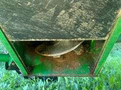 2013 Brent 1082 Grain Cart