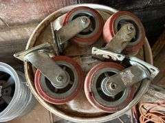 Plastic Barrel & Four Swivel Caster Wheels