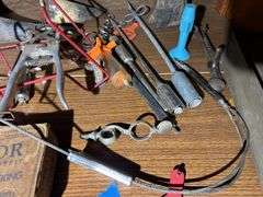 Livestock Tagging Items, Castrators, Pill Poppers, Horns, and More