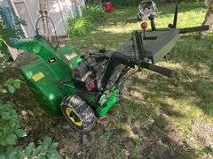 John Deere TRS-27 Snowblower