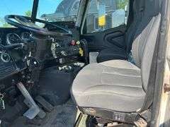 2001 IH 9100 Day Cab Semi Truck
