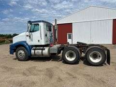 2001 IH 9100 Day Cab Semi Truck