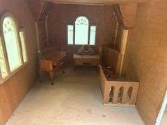 Dollhouse, Tote Of Dolls & Decor