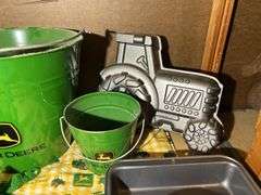 John Deere Cake Pan, Bakeware, Tinware, Aprons & More