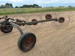 8 Wheel Rake
