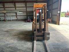 Allis Chalmers Propane Forklift