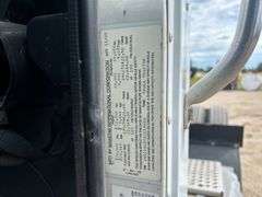 2001 IH 9100 Day Cab Semi Truck