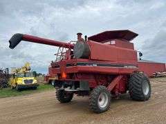 Case-IH 1688 Combine