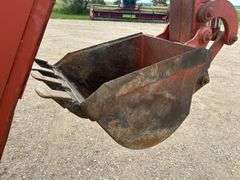 Ditch Witch 7610 4x4 Trencher W/Backhoe, Cable plow & Backfill Blade