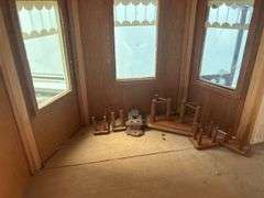 Dollhouse, Tote Of Dolls & Decor