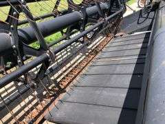 2000 MacDon 972 Double Swath 25ft Draper Head