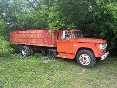 1969 Dodge D500 Grain Truck