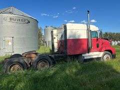 1996 Freightliner FLD112