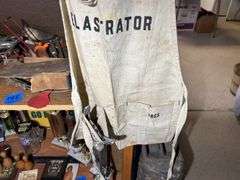 Livestock Tagging Items, Castrators, Pill Poppers, Horns, and More