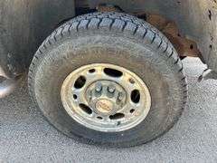 2002 Chevy Silverado 1500HD 6.5 Ft Box