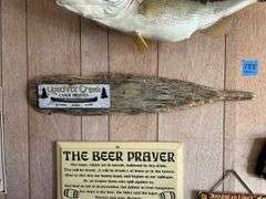Mounted Fish, Metal & Wood Signs, Lighted Keystone Light Sign