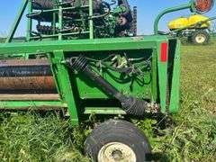 JD 914 Pickup Head with Trailer