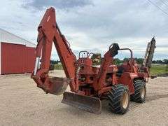 Ditch Witch 7610 4x4 Trencher W/Backhoe, Cable plow & Backfill Blade