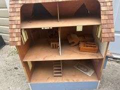 Dollhouse, Tote Of Dolls & Decor