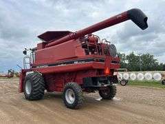 Case-IH 1688 Combine