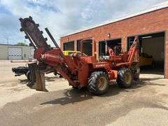 Ditch Witch 7610 4x4 Trencher W/Backhoe, Cable plow & Backfill Blade