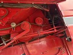Case-IH 1688 Combine