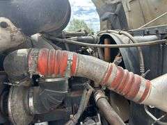 2001 IH 9100 Day Cab Semi Truck