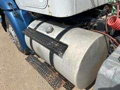 2001 IH 9100 Day Cab Semi Truck