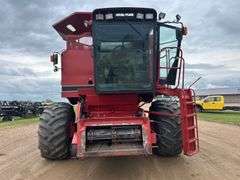 Case-IH 1688 Combine