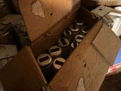 Fluorescent Light Fixtures & Bulbs