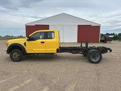 2017 Ford F550 XL Pickup Cab & Chassis