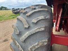 Case-IH 1688 Combine