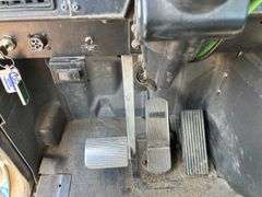 2001 IH 9100 Day Cab Semi Truck