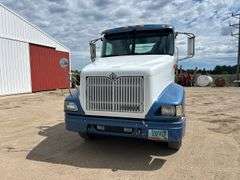 2001 IH 9100 Day Cab Semi Truck