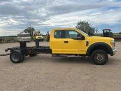 2017 Ford F550 XL Pickup Cab & Chassis
