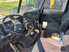 2001 IH 9100 Day Cab Semi Truck