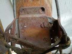 Old Snow Skis