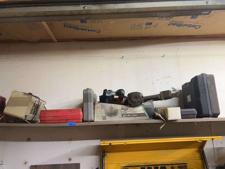 Carpentry & Roofing Tools