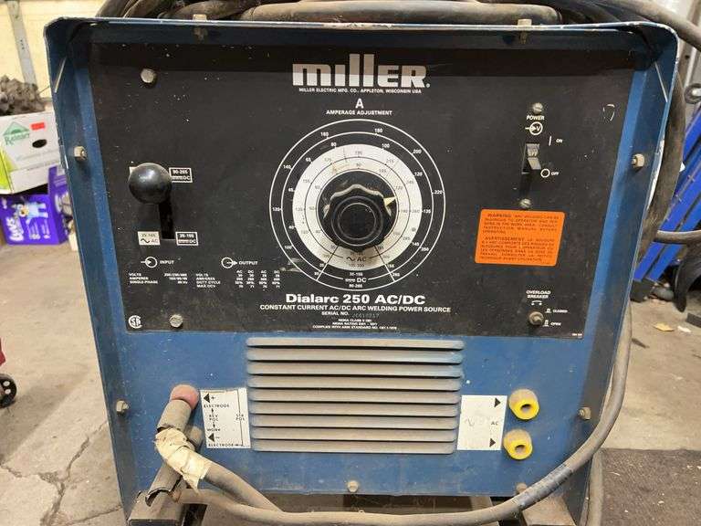 Miller Dialarc 250 AC/DC Welder