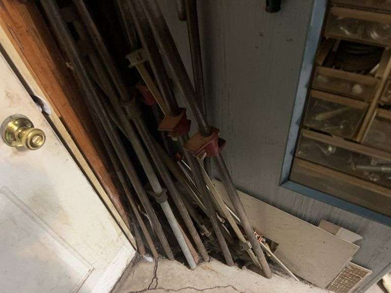 Pipe Clamps & Hardware