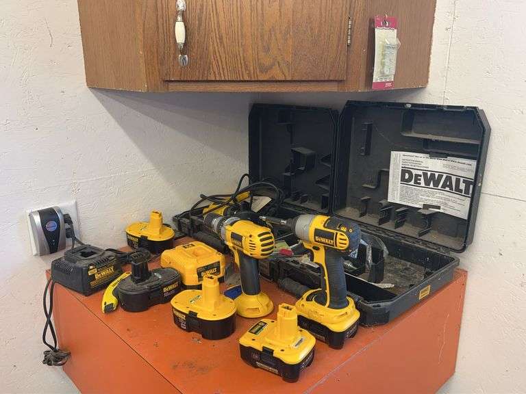 DeWalt Cordless & Corded Drills plus Batteries & Chargers