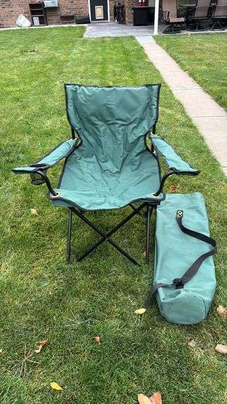 (S) FOLDING LAWN CHAIR WITH BAG