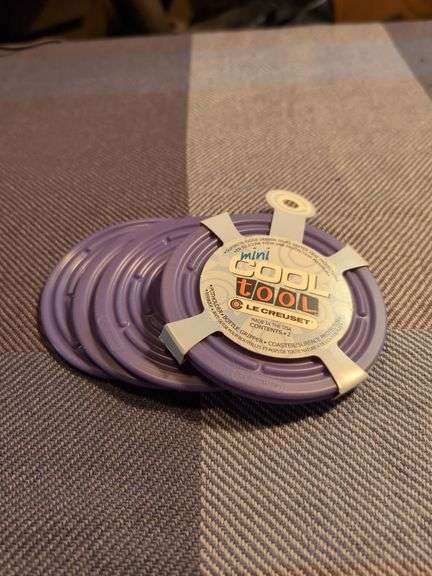 (5) LE CREUSET MINI COOL TOOL POT HOLDERS