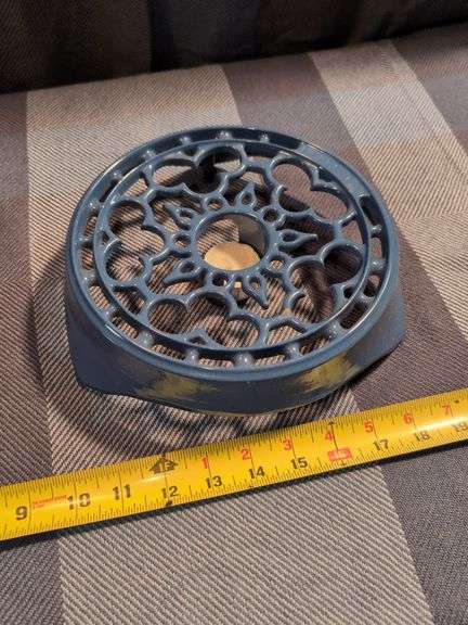 LE CREUSET 8" CAST IRON WARMER TRIVET