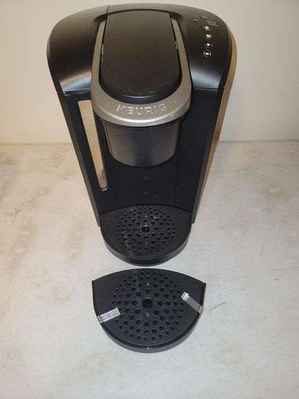 KEURIG K-SELECT SINGLE SERVE COFFEE MAKER W/ EXTRA DRIP TRAY