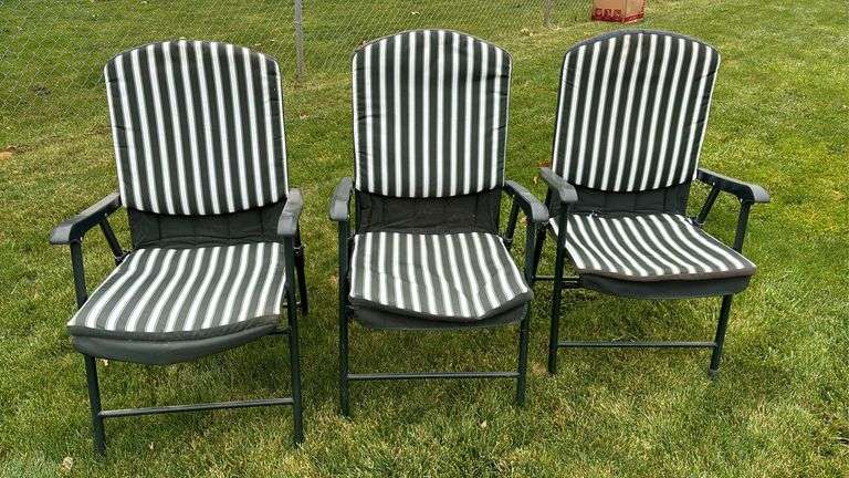 (S) 3-CT. FOLDING LAWN CHAIRS
